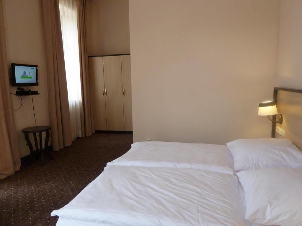 Hotel Lomsia Ахалцихе Екстериор снимка