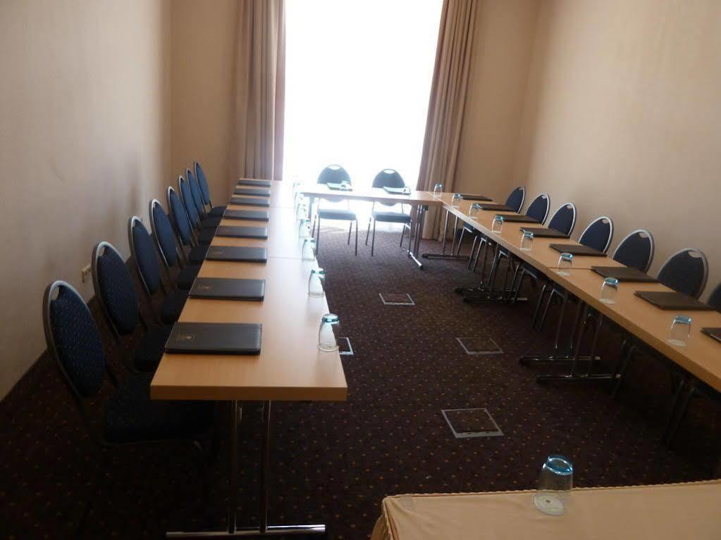 Hotel Lomsia Ахалцихе Екстериор снимка